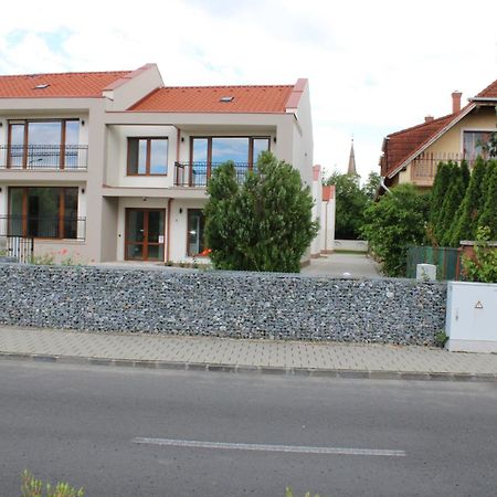 Mara Apartman Buek Ngoại thất bức ảnh